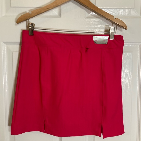 Under Armour Dresses & Skirts - Under Armour SZ 6 Golf Skort Stretch All Seasons Gear Coral Pink Color NWT 69$
